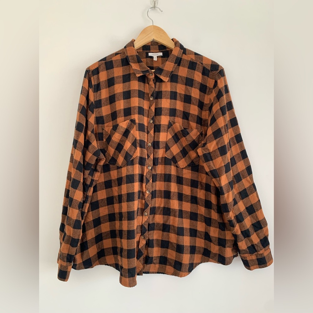 Maurice’s 2X burnt orange button down flannel top